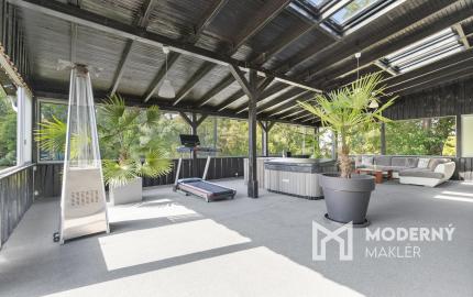 Na predaj štýlový penzión s priamym prístupom k vode v obci Blahová