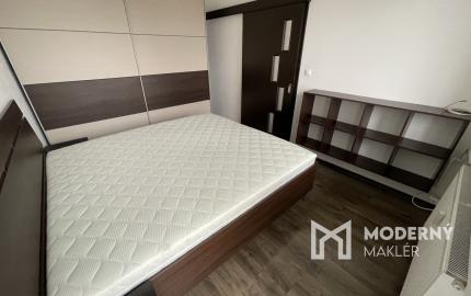 Na prenájom 2 izb. byt Bánovce n/B s loggiou