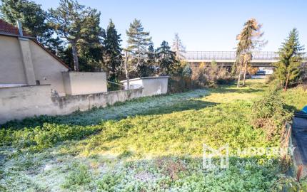 Na predaj stavebný pozemok v Ružinove