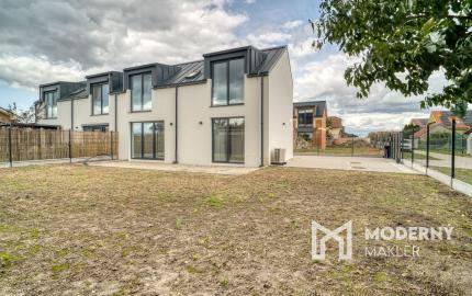 Na predaj nízkoenergetický 3-izbový rodinný dom pri jazere Nové Košariská