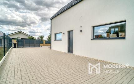 Na predaj nízkoenergetický 3-izbový rodinný dom pri jazere Nové Košariská