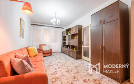 Na predaj dobre dispozične riešený 4-izbový byt s loggiou v meste Humenné