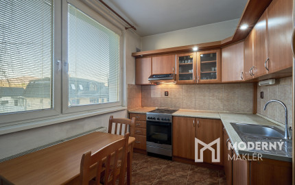 Na predaj 4-izbový byt s loggiou v centre mesta Snina