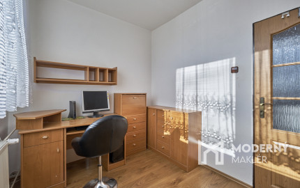 Na predaj 4-izbový byt s loggiou v centre mesta Snina