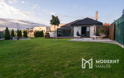 Na predaj novostavba 4-izbového luxusného rodinného domu v obci Dulova Ves – Vlčie doly