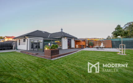 Na predaj novostavba 4-izbového luxusného rodinného domu v obci Dulova Ves – Vlčie doly