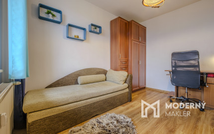 Na predaj slnečný 4-izbový byt na Námestí Kráľovnej pokoja v Prešove