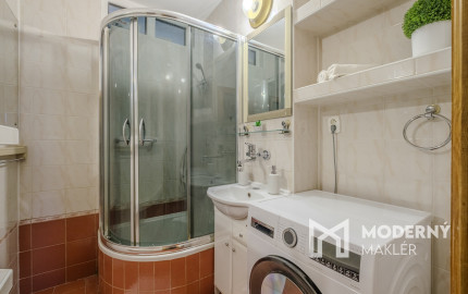 Na predaj slnečný 4-izbový byt na Námestí Kráľovnej pokoja v Prešove