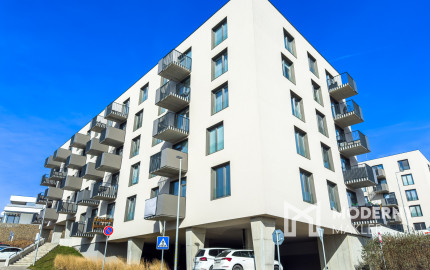 Na prenájom luxusný 2-izbový byt s balkónom a parkovacím státím vo vyhľadávanej lokalite v Prešove