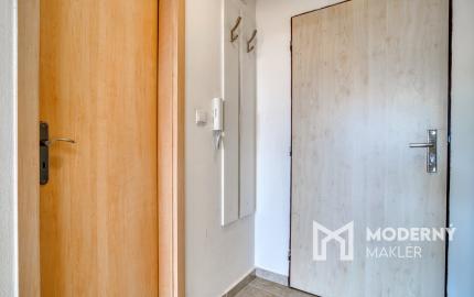 Na predaj priestranný 1-izbový byt v Miloslavove