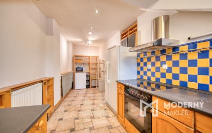 Na predaj netradičný loftový mezonet v srdci Starého Mesta