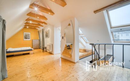 Na predaj netradičný loftový mezonet v srdci Starého Mesta