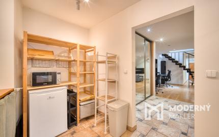 Na predaj netradičný loftový mezonet v srdci Starého Mesta