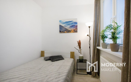 Na predaj investičný 1-izbový  byt Bratislave-Dúbravka