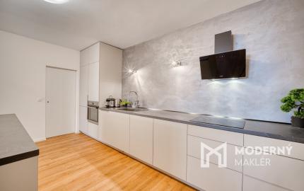 Na predaj 2-izbový byt s veľkolepou terasou na Kolibe