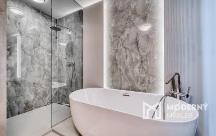 Na predaj 2-izbový byt s veľkolepou terasou na Kolibe