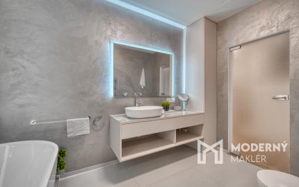 Na predaj 2-izbový byt s veľkolepou terasou na Kolibe