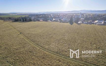 Na predaj pozemok v obci Mlynica