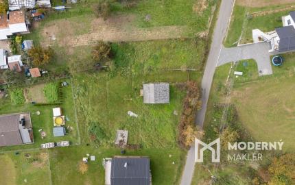 Exkluzívne iba u nás na predaj stavebný pozemok 1251m2 , Brezolupy