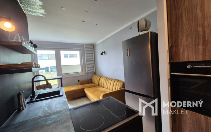 REZERVOVANÉ: Na prenájom útulná garsónka s balkónom v centre Žiliny