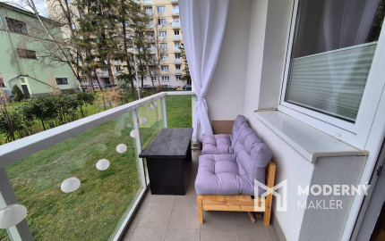 REZERVOVANÉ: Na prenájom útulná garsónka s balkónom v centre Žiliny