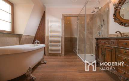 Na predaj nadštandardný rodinný dom s bazénom, Soblahov