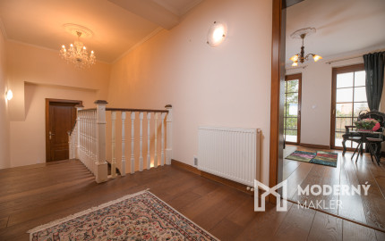 Na predaj nadštandardný rodinný dom s bazénom, Soblahov