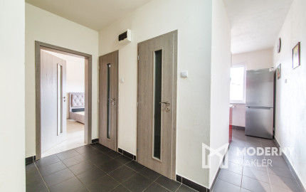 REZERVOVANÉ Na predaj 2-izbový byt s loggiou v Martine