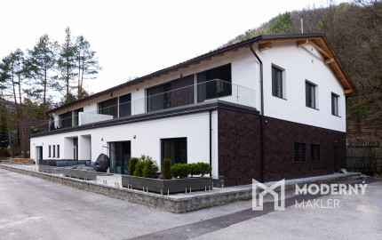 Na predaj nadštandardný 3- izbový byt v jedinečnej lokalite Súľov