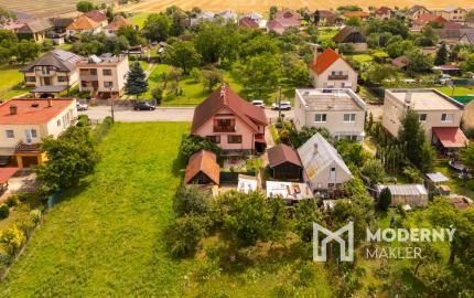 Nová znížená cena! Na predaj 5-izbový rodinný dom s veľkou záhradou v Novej Vsi nad Váhom