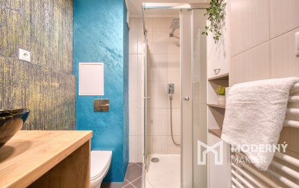 Na prenájom kompletne zariadený 2-izbový byt v centre Malaciek