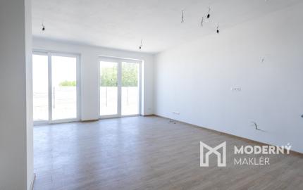 Na predaj 4 izbová bytová jednotka v dvojdome v Lehniciach