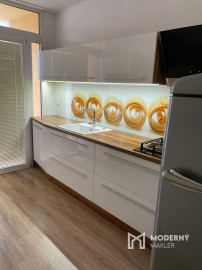 Na prenájom 3-izbový byt v Bánovciach nad Bebravou