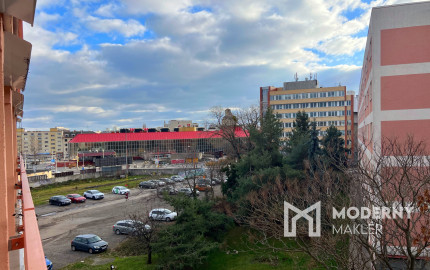 Na prenájom zrekonštruovaný 1-izbový byt, Nové Mesto - Bratislava