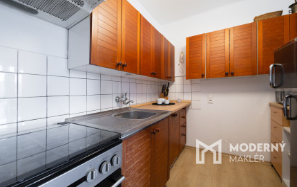 Na predaj štýlový 3-izbový byt v centre Starej Turej