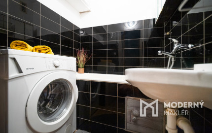 Na predaj štýlový 3-izbový byt v centre Starej Turej