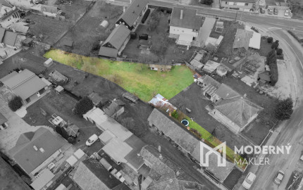 Na predaj pozemok v obci Uhrovec