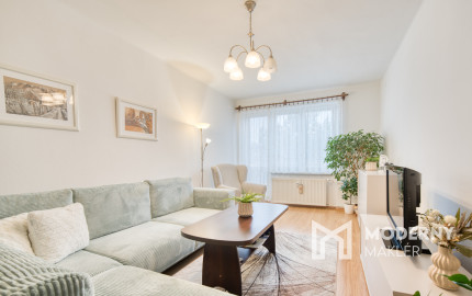 Na predaj priestranný 3-izbový byt v Malackách