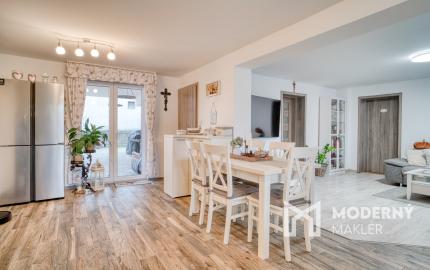 Na predaj priestranný 4-izbový rodinný dom v Malženiciach