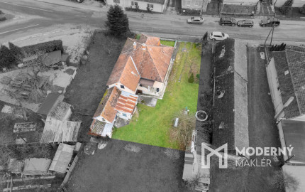 Na predaj rodinný dom vhodný na rekonštrukciu v Uhrovci