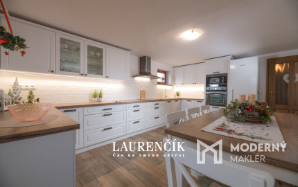 Na predaj veľkorysý 7-izbový rodinný dom v obci Podlužany