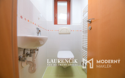 Na predaj veľkorysý 7-izbový rodinný dom v obci Podlužany