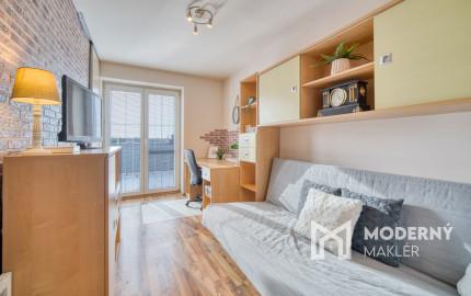 Na predaj dvojpodlažný 4-izbový dom v Malackách