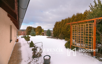 Na predaj veľkorysý 7-izbový rodinný dom v obci Podlužany