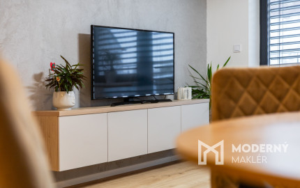 Na predaj 3-izbový byt v Trenčíne