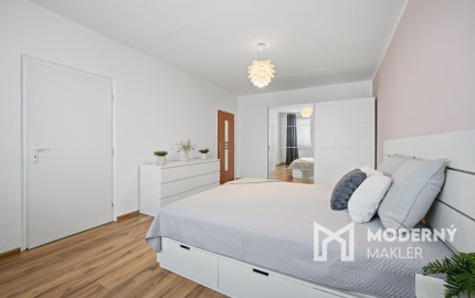 Na predaj 2,5-izbový byt s balkónom v centre mesta Malacky