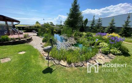 Na predaj dom snov–rodinné sídlo s jazierkom na kúpanie a panoramatickým výhľadom na Vysoké Tatry