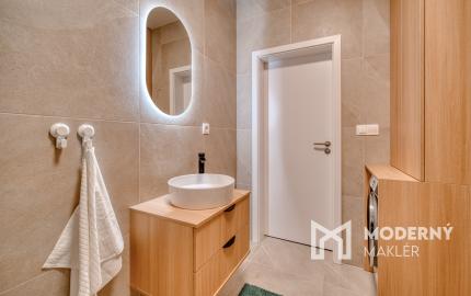 Na prenájom moderný 1-izbový byt s parkovacím miestom v Senici