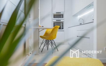 Na predaj luxusne zrekonštruovaný 3-izbový byt ulica Tyršová Humenné