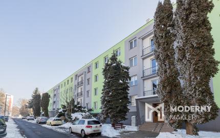 Na predaj luxusne zrekonštruovaný 3-izbový byt ulica Tyršová Humenné